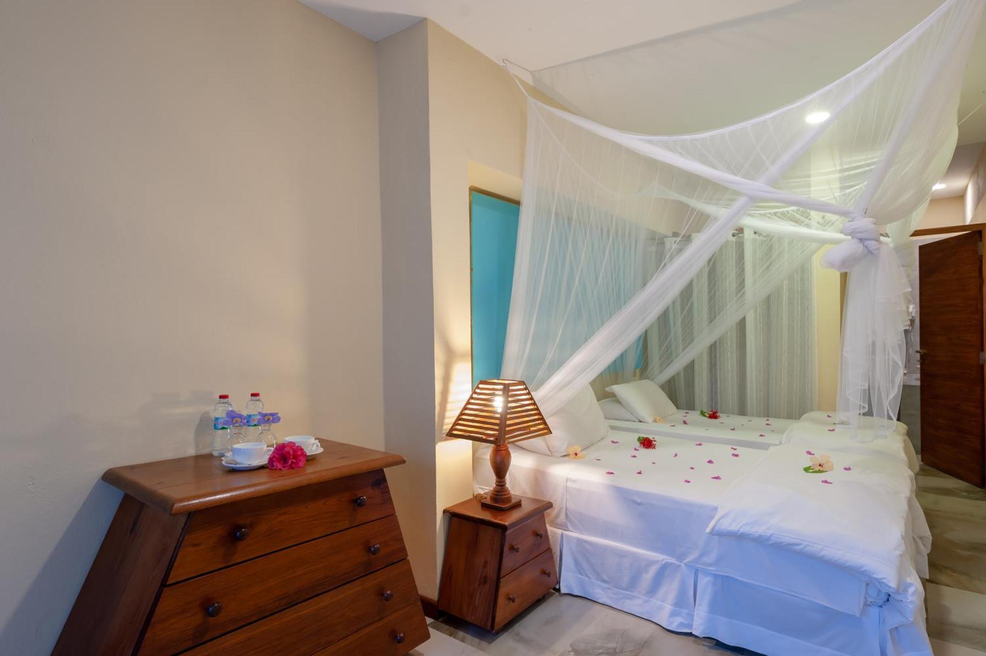 Nosy Be Hotel & Spa Ambondrona  Exterior foto