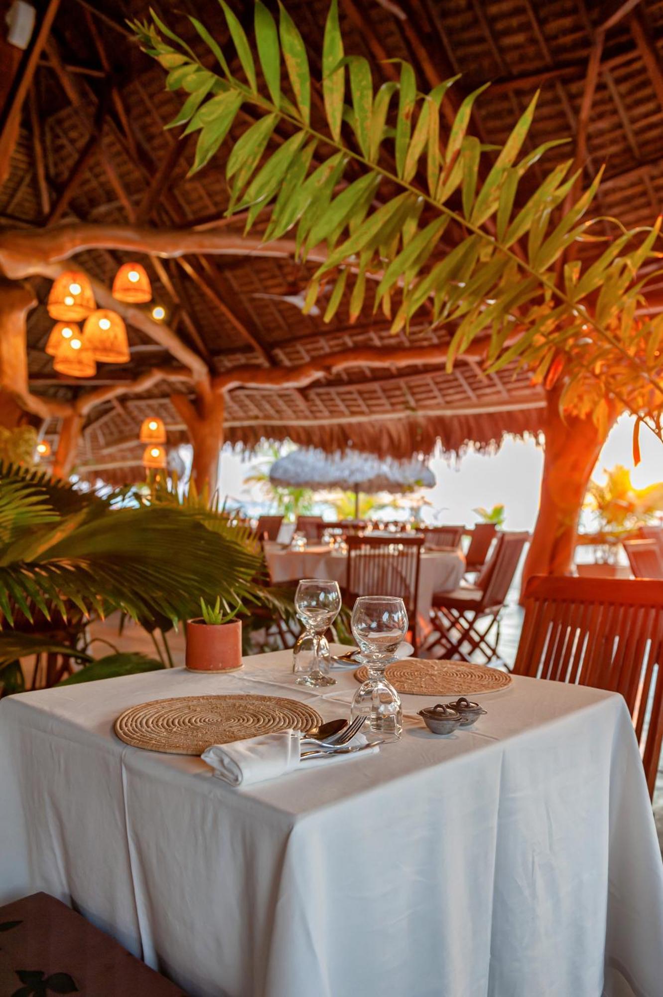 Nosy Be Hotel & Spa Ambondrona  Exterior foto